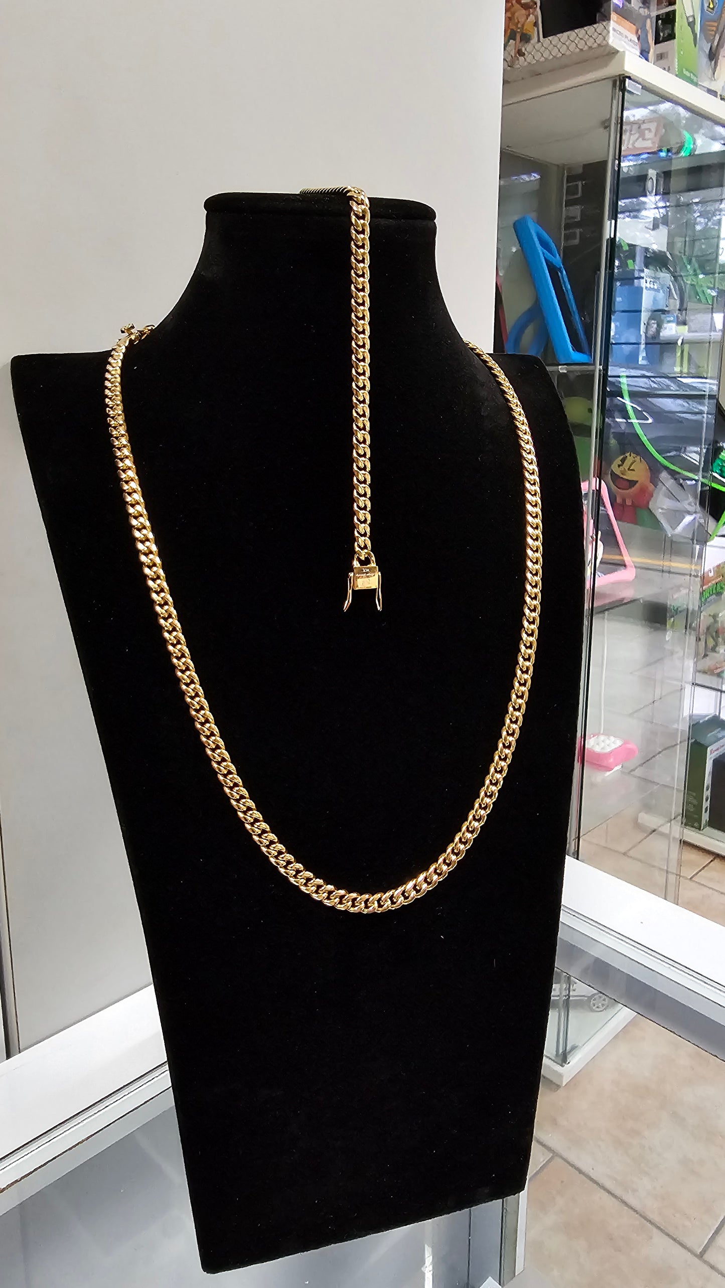 Cadena Miami Cuban 6mm x 22" Brazalete Gratis. ( 1 año de Garantía)