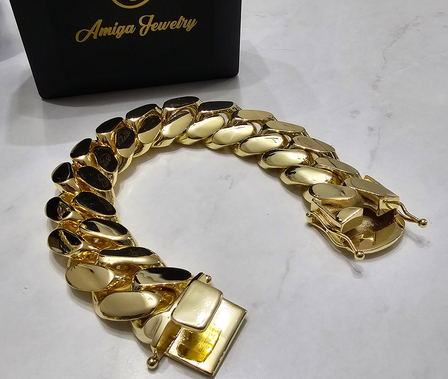Brazalete Miami Cuban 20MM PVD, Hechas a Mano (Eslabón Pegado)
