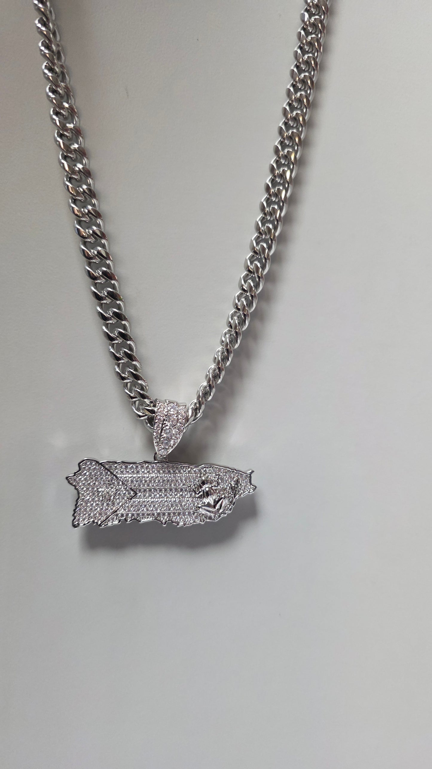 Bello Charm de Puerto Rico Stainless Steel (Plateado)