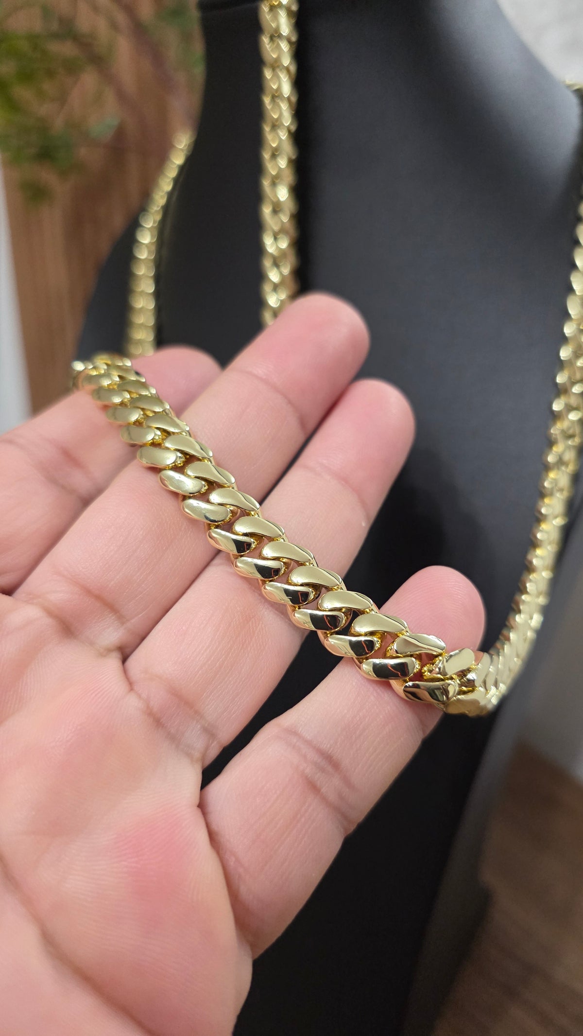 Cadena sola 10mm Hechas a Mano PVD Eslabón Pegado