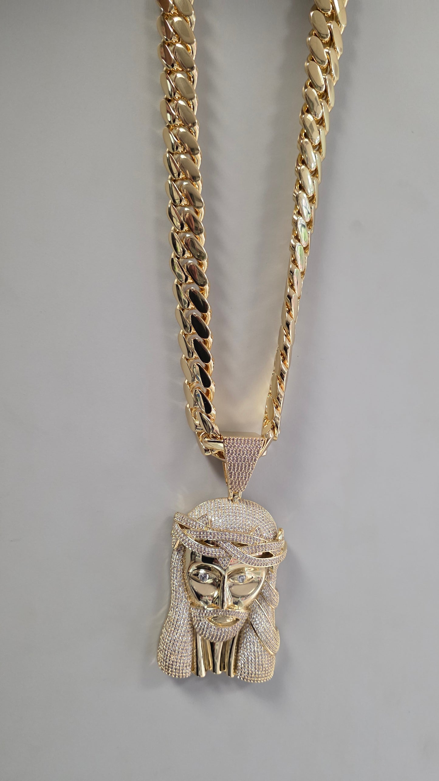 Set Cadena Miami Cuban y Brazalete+ Charm, 20mm PVD, Hechas a Mano(Eslabón Pegado)