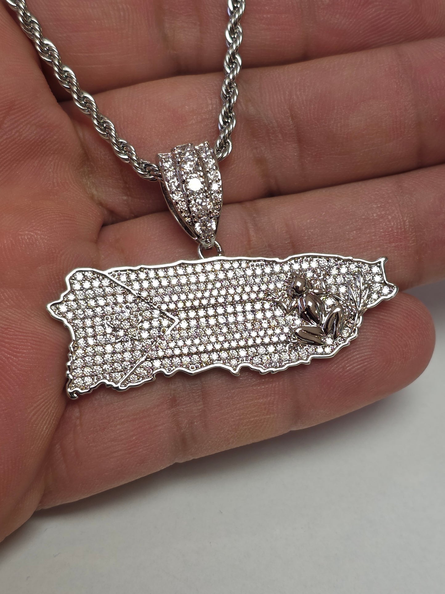 Bello Charm de Puerto Rico Stainless Steel (Plateado)