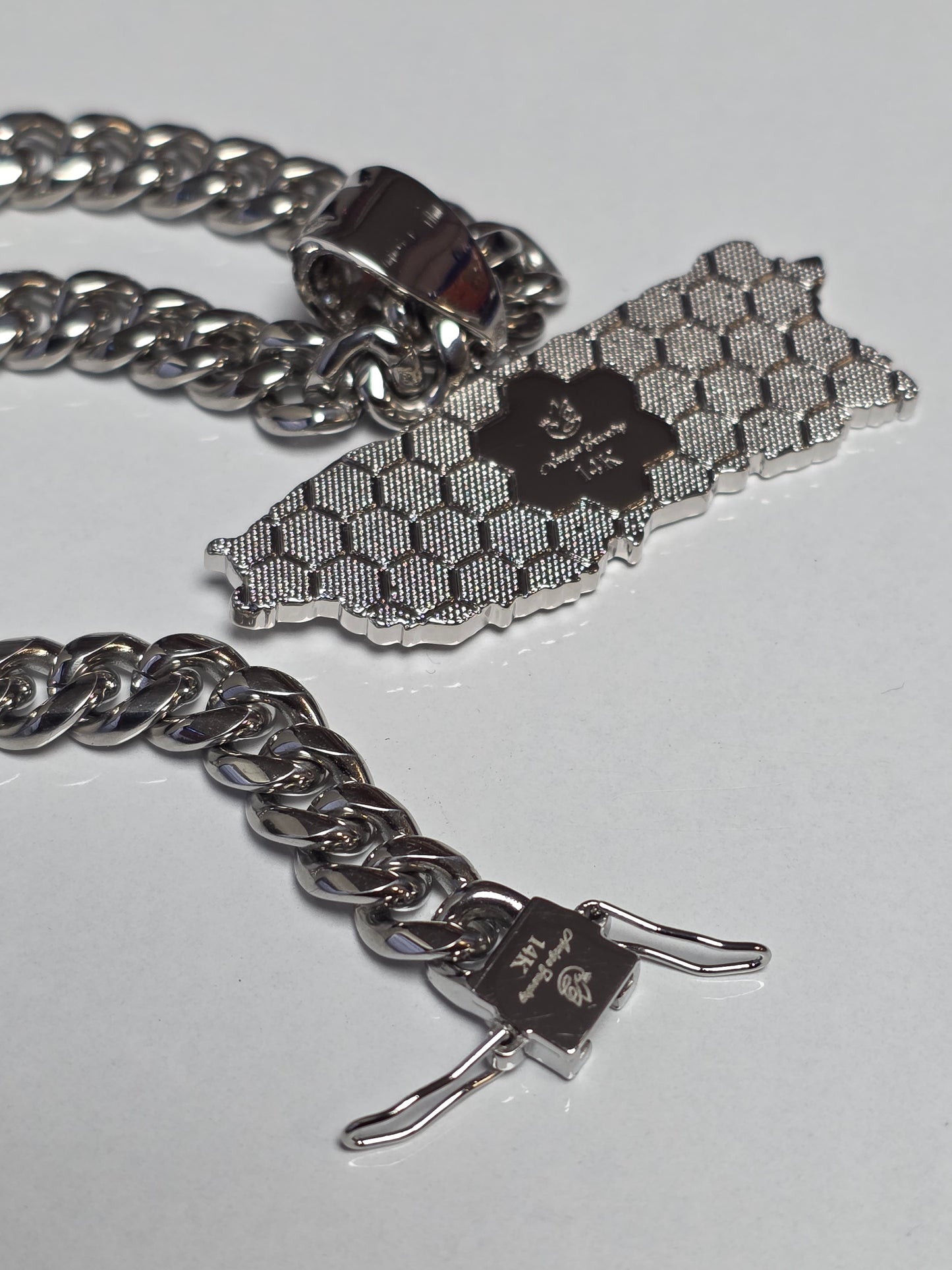Bello Charm de Puerto Rico Stainless Steel (Plateado)