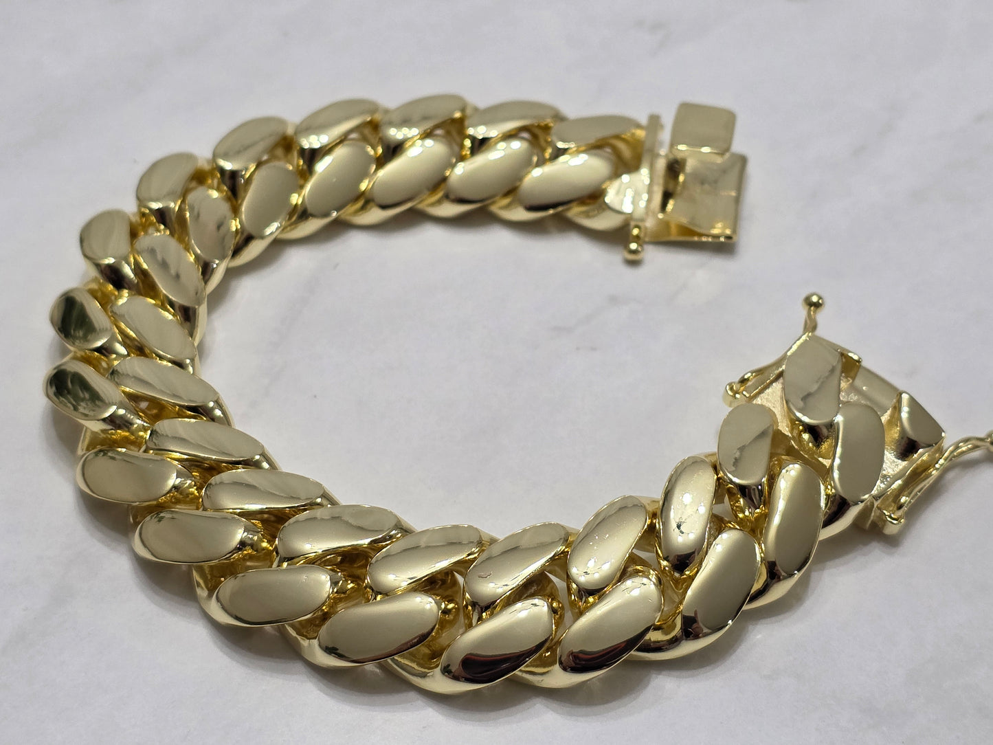 Brazalete Miami Cuban 15MM PVD, Hechas a Mano (Eslabón Pegado)