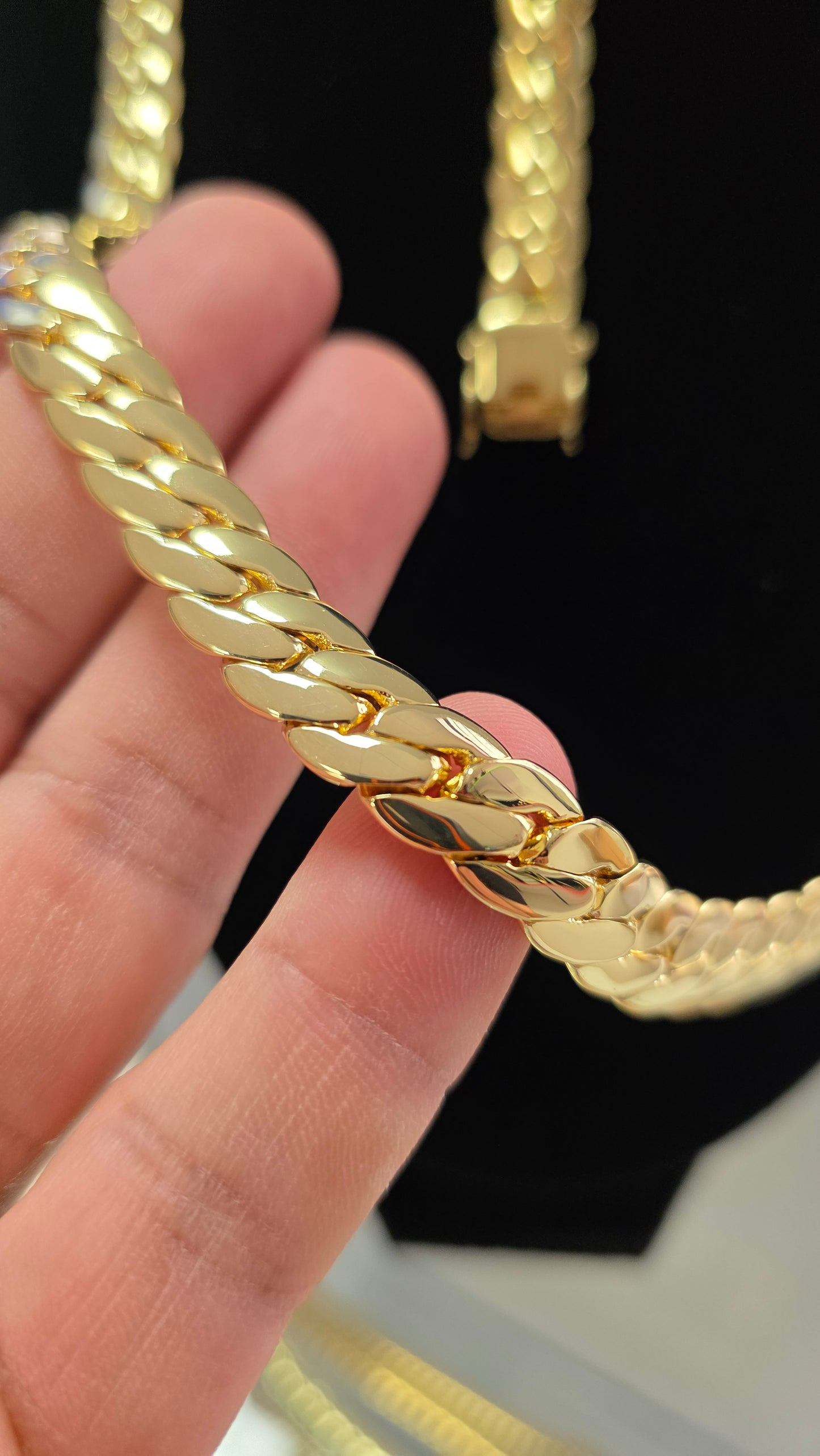 (Oferta de San Valentín)Set Miami Cuban y Brazalete 10mm(PVD) Hechas a Mano