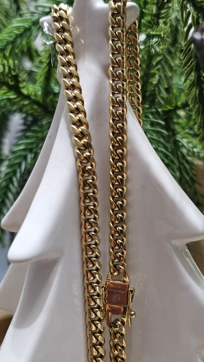 Cadena Miami Cuban 6mm  x 22"  Brazalete Gratis.                          ( 1 año de Garantía)
