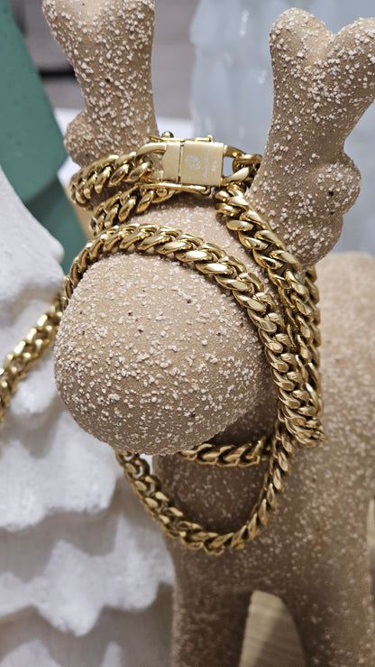 Cadena Miami Cuban 6mm  x 22"  Brazalete Gratis.                          ( 1 año de Garantía)