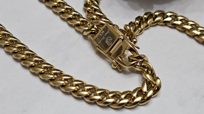Cadena Miami Cuban 6mm  x 22"  Brazalete Gratis.                          ( 1 año de Garantía)
