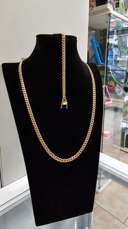 Cadena Miami Cuban 6mm  x 22"  Brazalete Gratis.                          ( 1 año de Garantía)