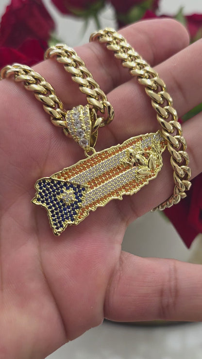Bello Charm de Puerto Rico a Color con Cadena Stainless Steel PVD.       (1 Año de Garantía)