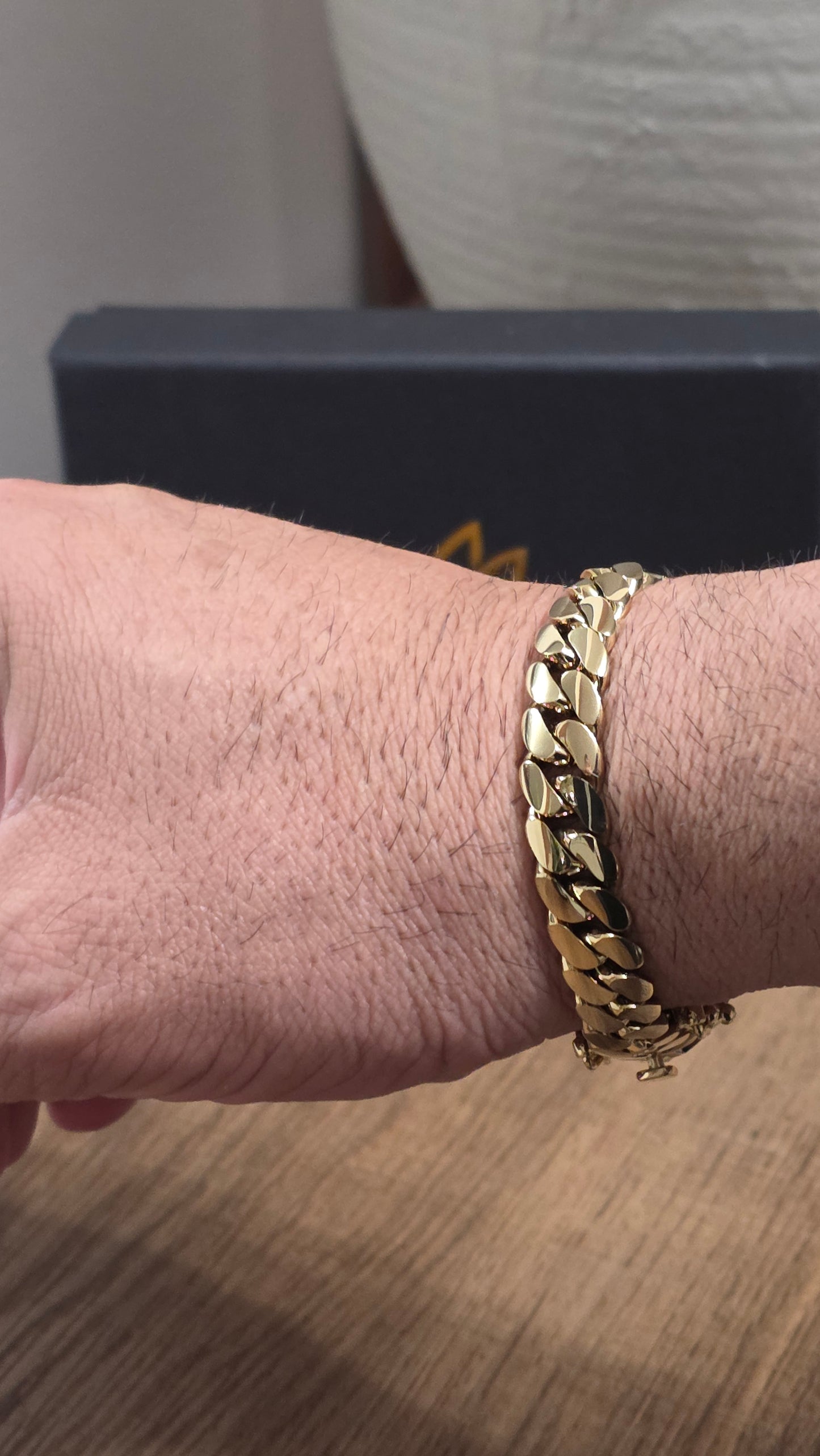 Brazalete Miami Cuban 10MM (PVD PREMIUM )Hechas a Mano  (Eslabón Pegado)