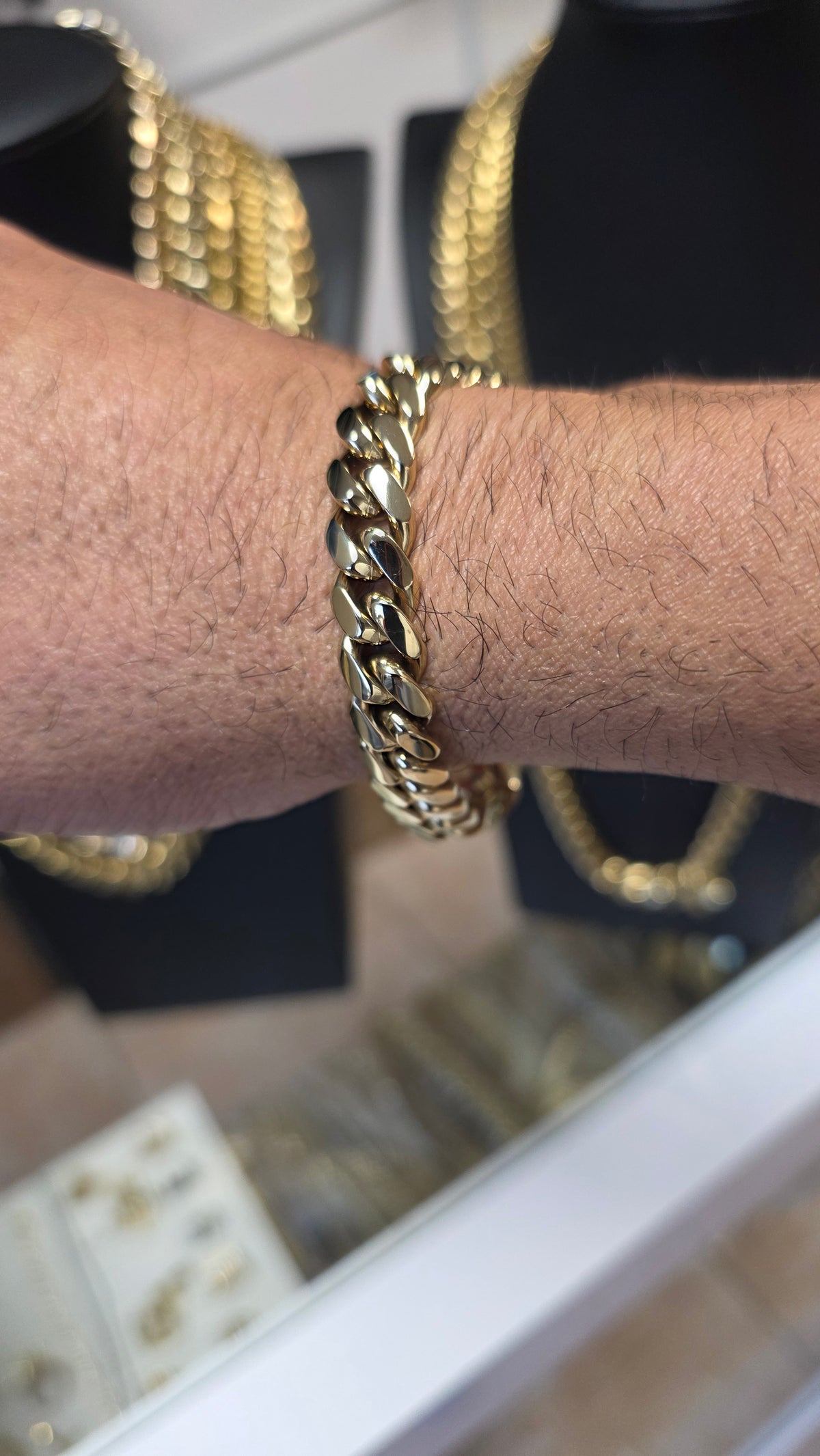 Nuevas PVD Premium Plus.  Brazalete 10mm.                             1 Año de Garantía Eslabón Pegados Hecho a mano