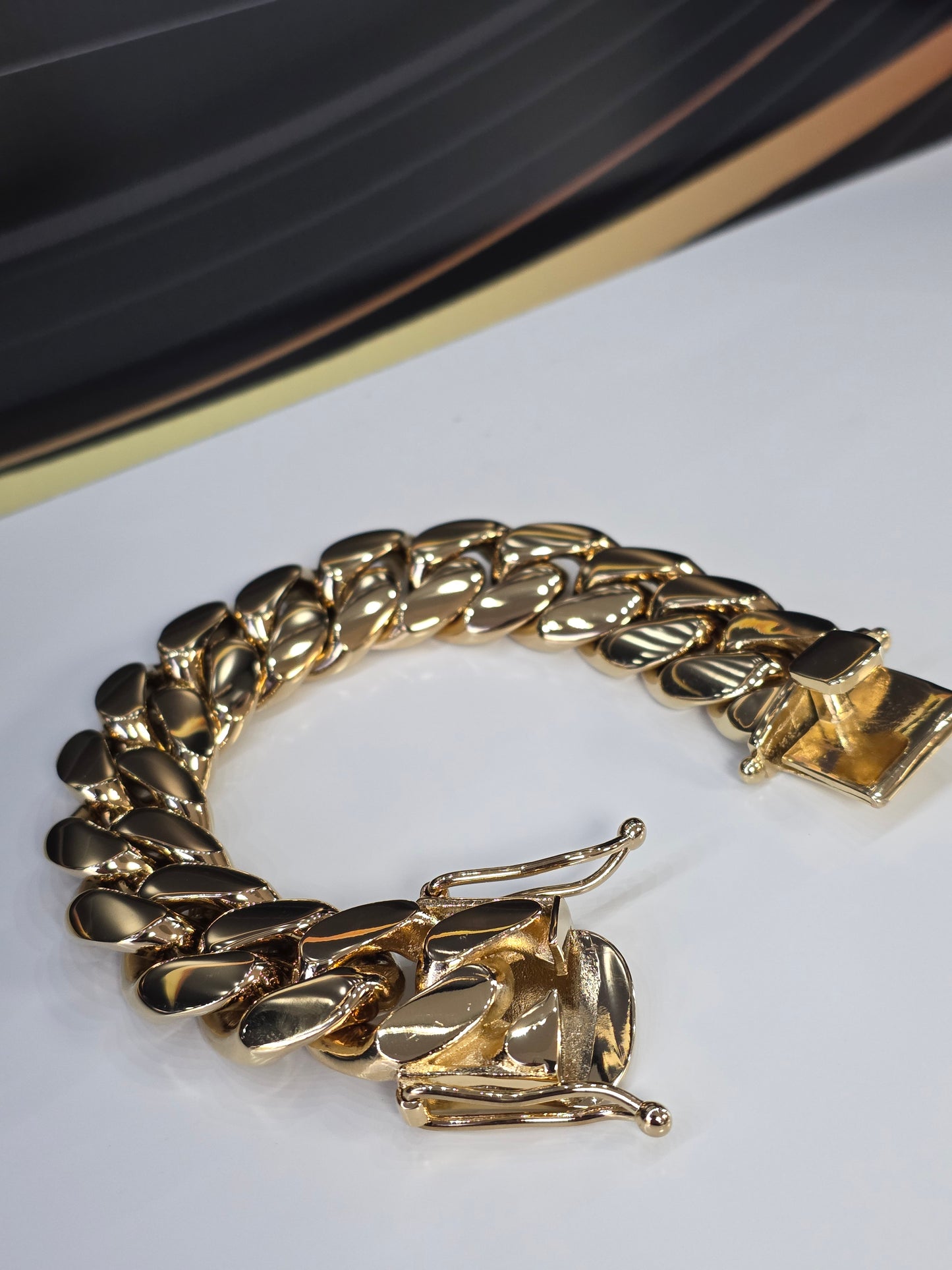 Brazalete Miami Cuban 24MM (PVD PREMIUM )Hechas a Mano  (Eslabón Pegado)