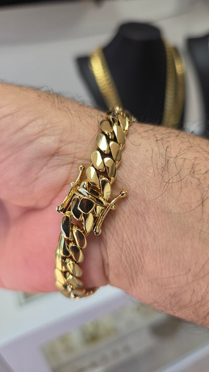 Miami Cuban 10MM.                 (PVD PREMIUM XTREME )Hechas a Mano  (Eslabón Pegado)