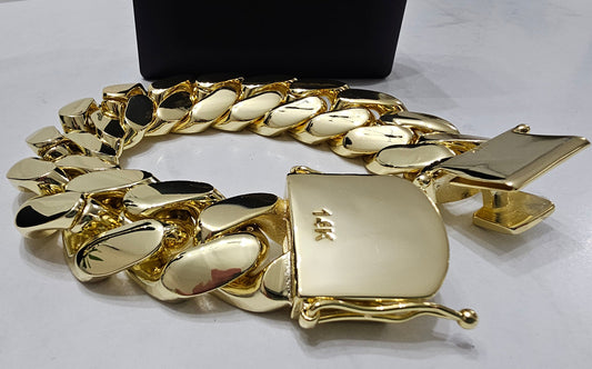 (Brazalete Miami Cuban 30MM x 9" PVD, Hechas a Mano  (Eslabón Pegado)