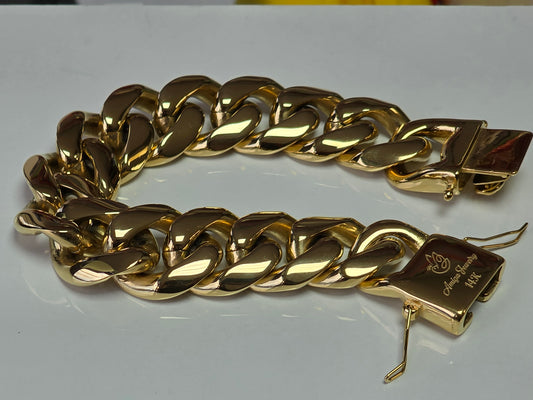 Brazalete 22mm PVD Stainless Steel.                                              ( 1 Año de Garantía)
