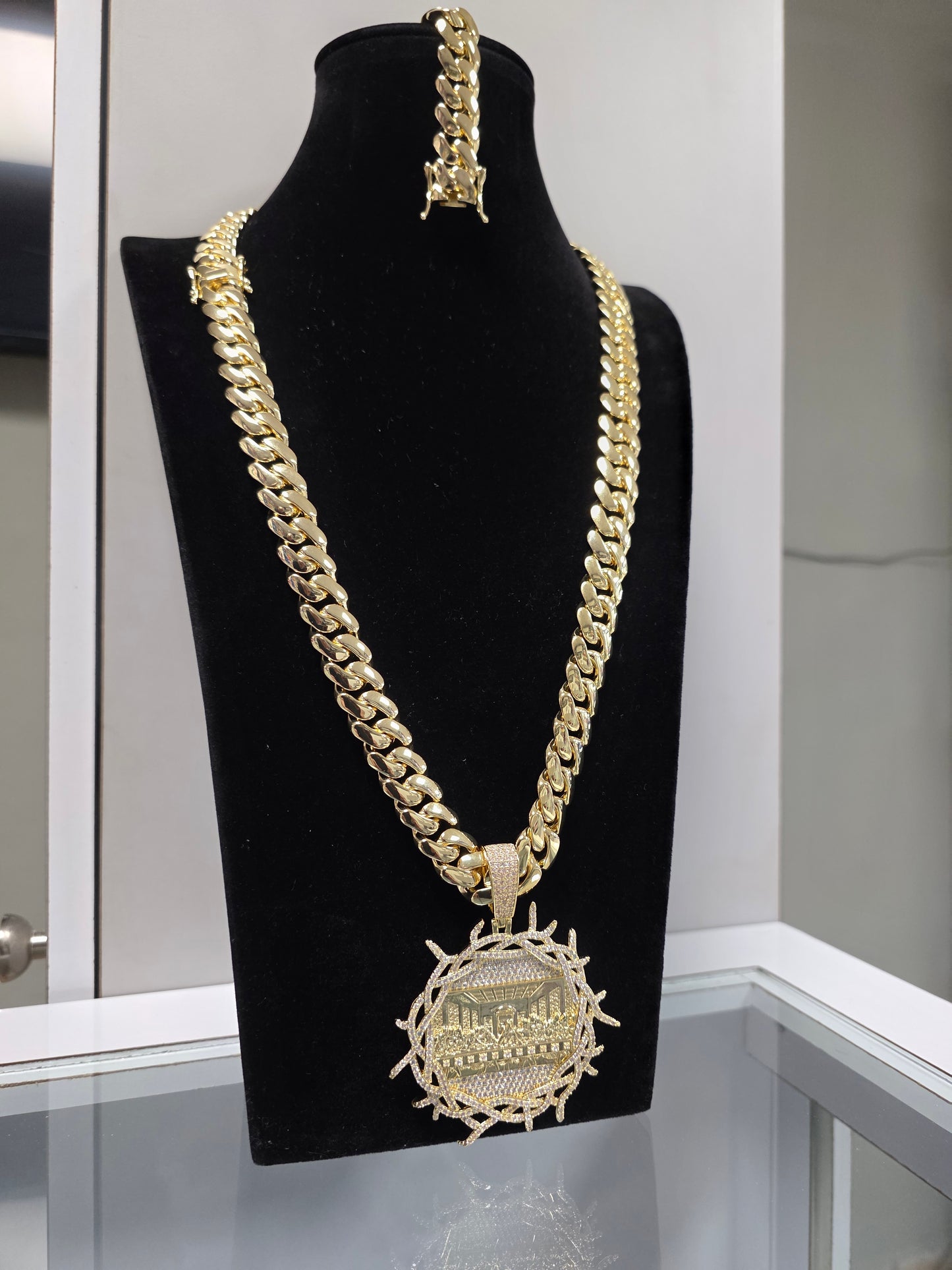 Cubana 14mm x 26" + Charm                         (Hechas a Mano)