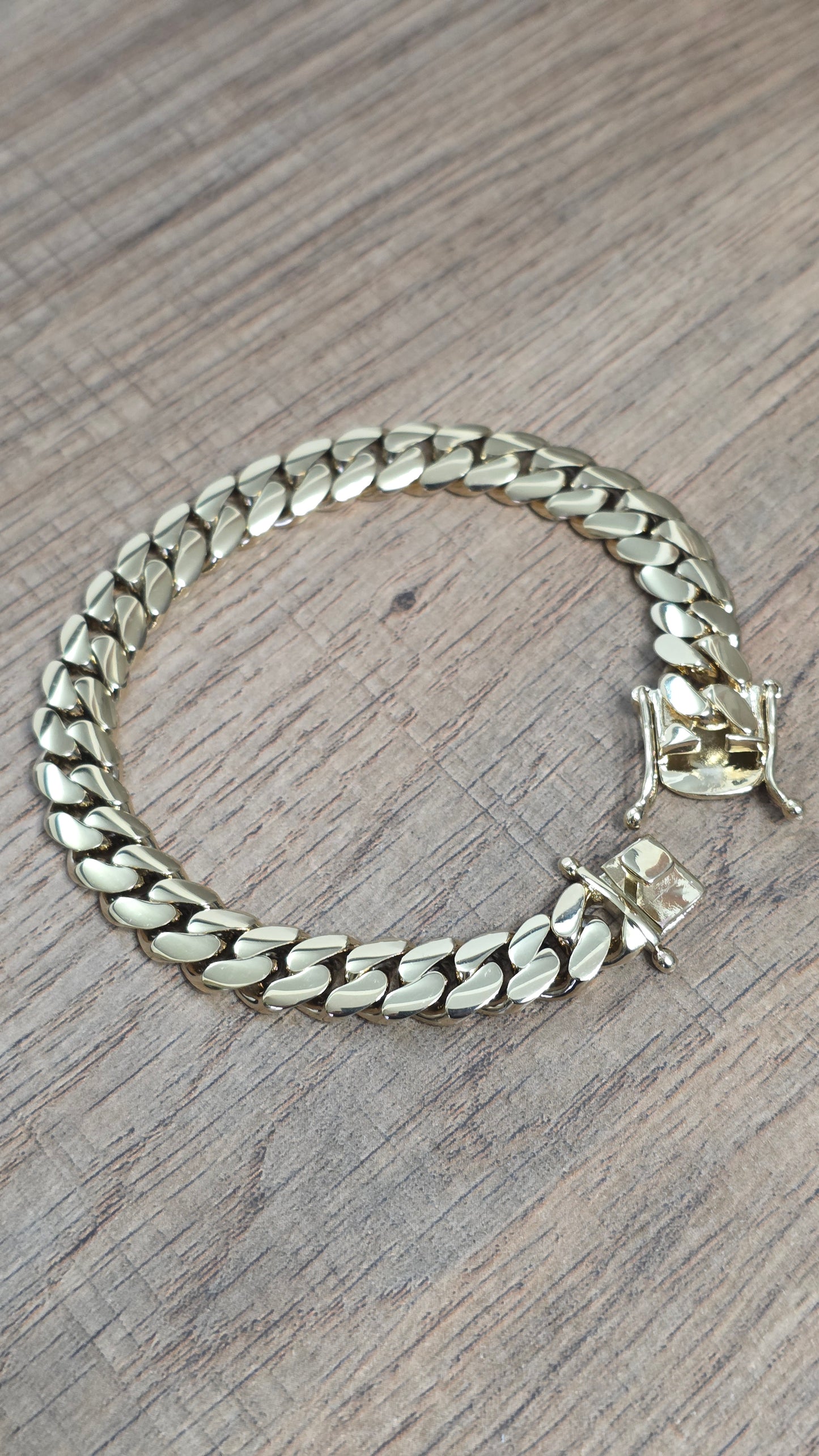 Brazalete Miami Cuban 10MM (PVD PREMIUM )Hechas a Mano  (Eslabón Pegado)
