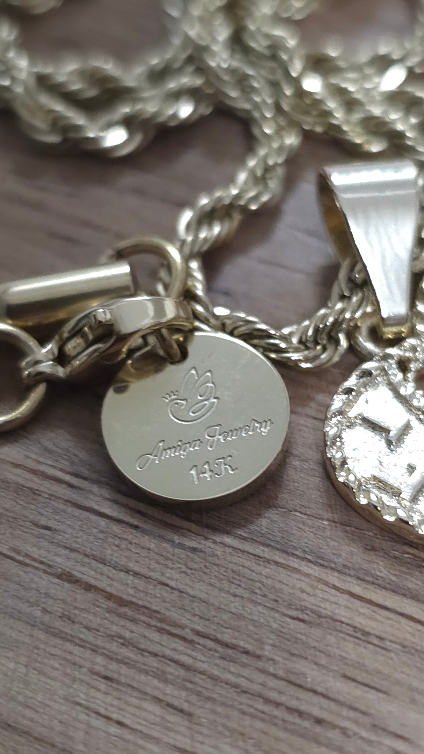 Soga 3mm PVD Stainless steel + Pendant de Corazón ( I Love You )