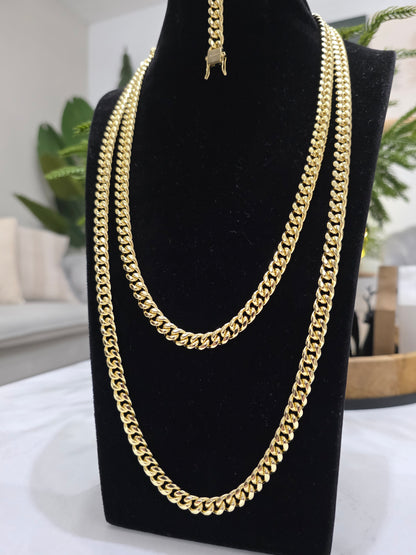 Lo Nuevo PVD color 14kt Real.                       Set 8mm Stainless steel PVD, 1 Año de Garantía