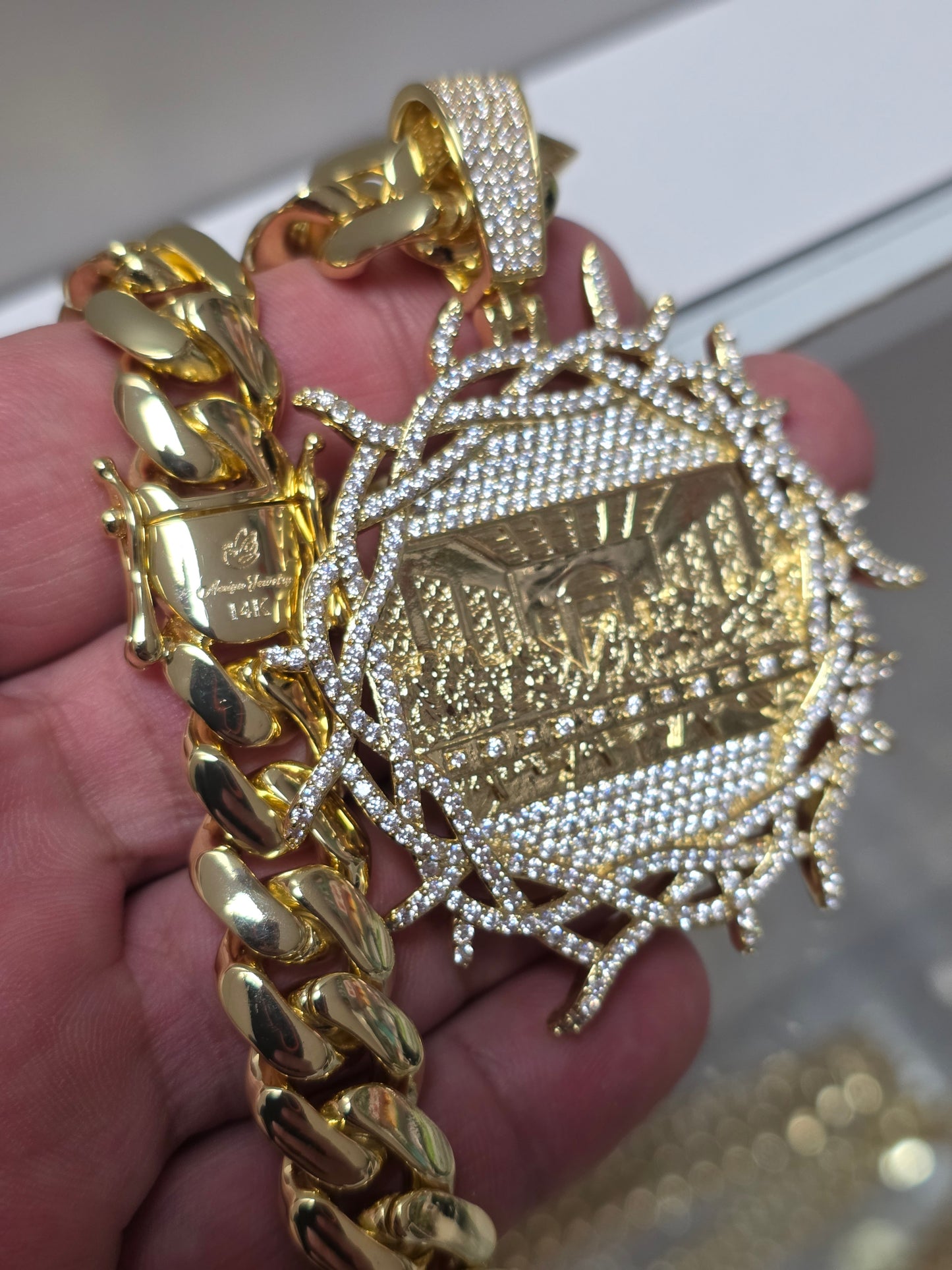 Cubana 14mm x 26" + Charm                         (Hechas a Mano)