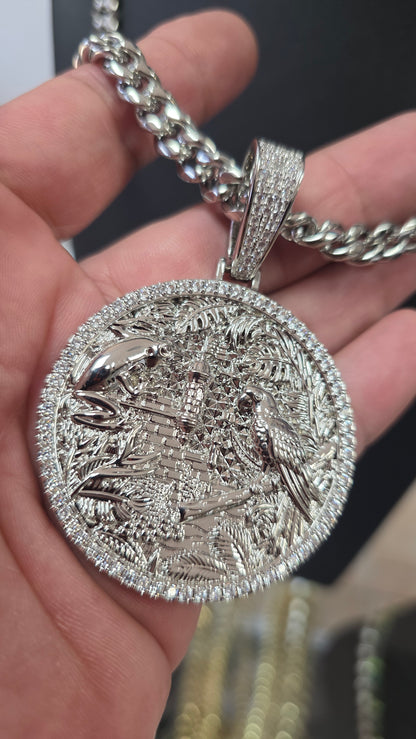 Cubana 8mm PVD Stainless Steel + Charm de PR.                              (1 Año de Garantía)