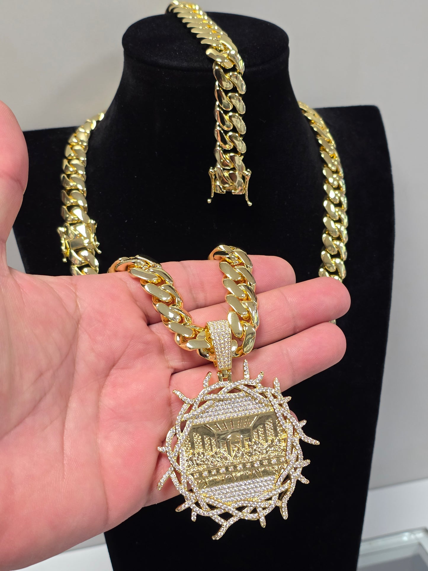 Cubana 14mm x 26" + Charm                         (Hechas a Mano)