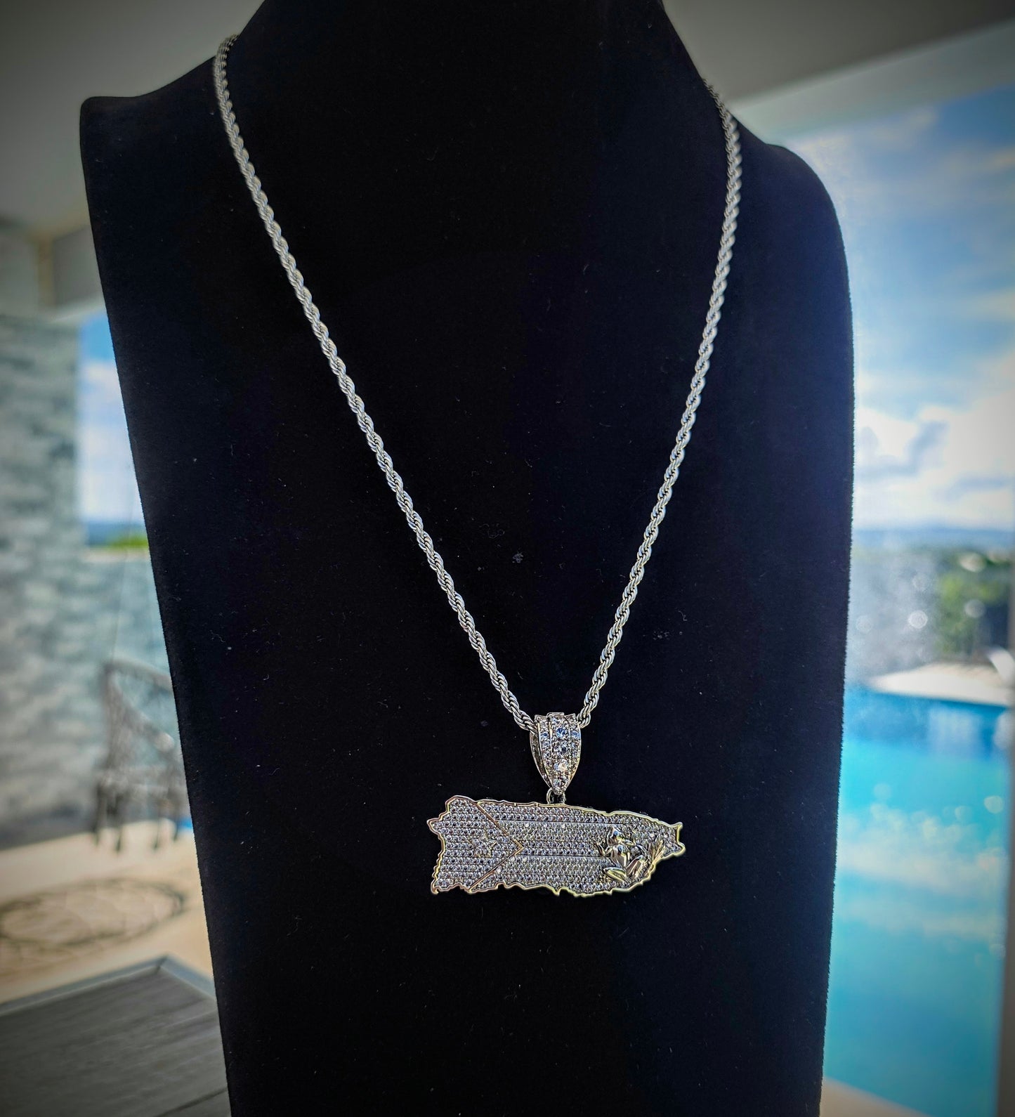 Bello Charm de Puerto Rico  Stainless Steel (Plateado)