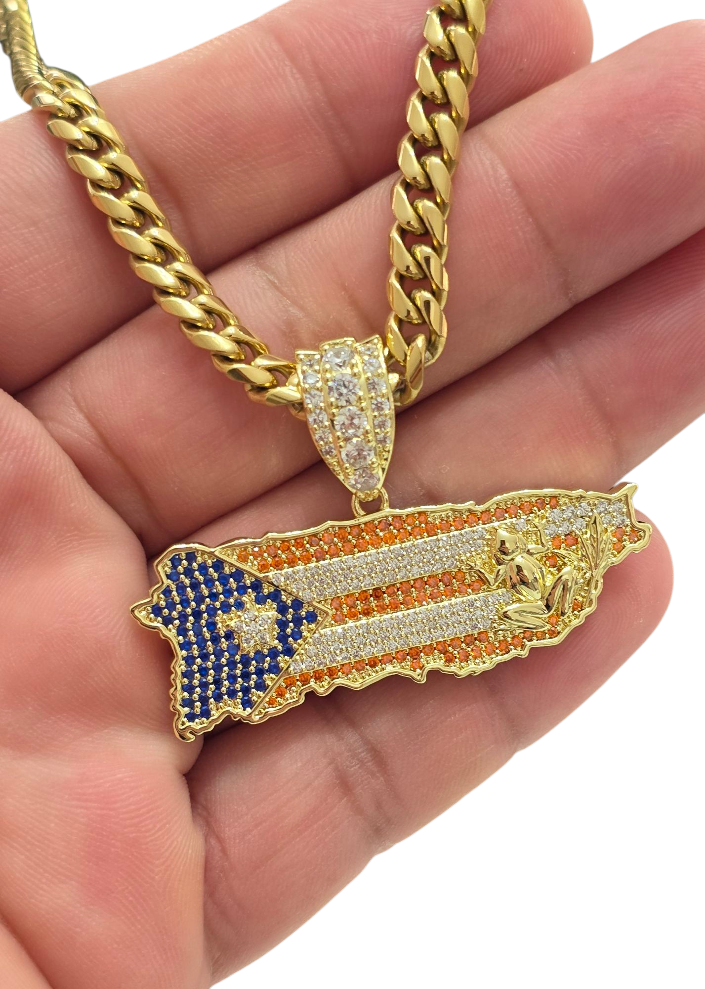 Bello Charm de Puerto Rico a Color con Cadena Stainless Steel PVD.       (1 Año de Garantía)