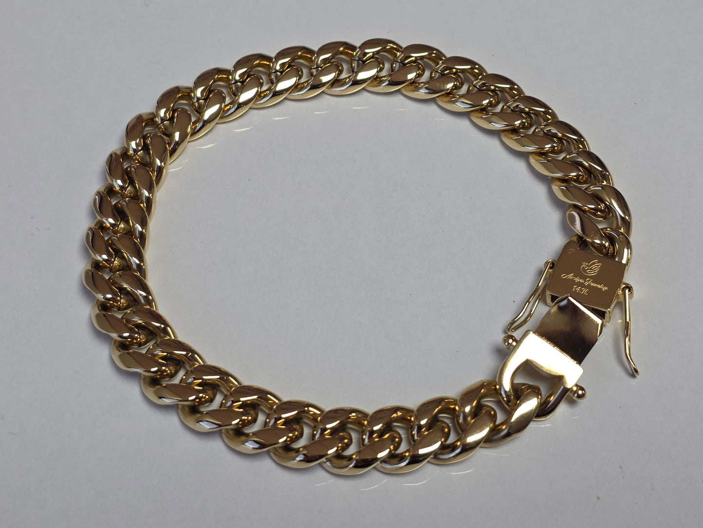 Brazalete Miami Cuban 10MM x 8.5" PVD, 1 Año de Garantía