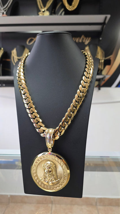 Nuevo PVD Premium Xtreme Cubana Miami Cuban 18MM +        Dije de Jesús ,Hechas a Mano                   (Eslabón Pegado)