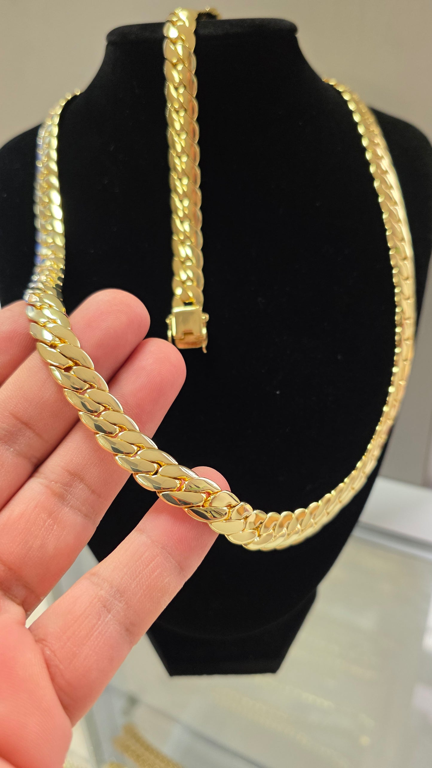 (Oferta de San Valentín)Set Miami Cuban y Brazalete 10mm(PVD) Hechas a Mano