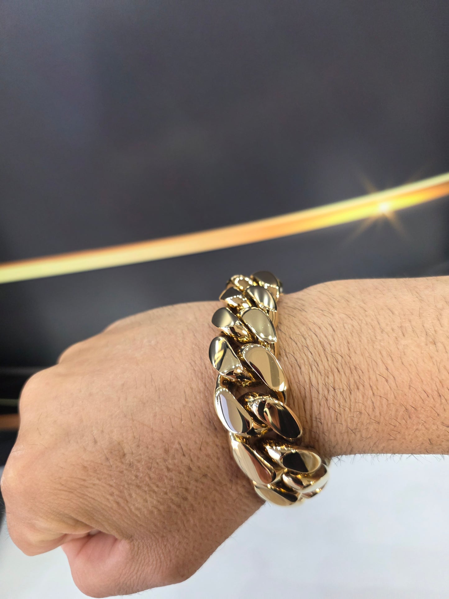 Brazalete Miami Cuban 24MM (PVD PREMIUM )Hechas a Mano  (Eslabón Pegado)