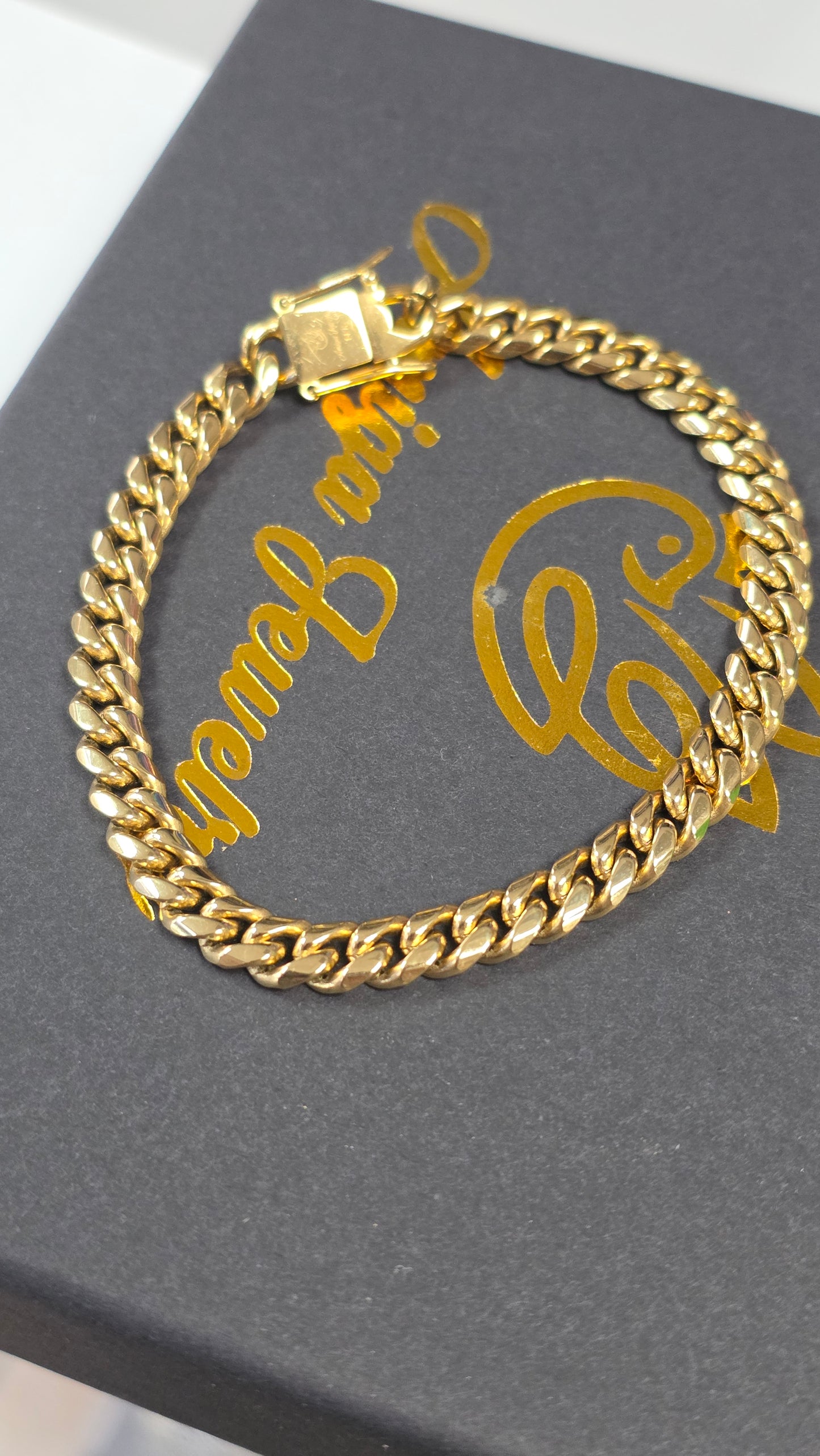Brazalete Miami Cuban 6MM  Stainless Steel PVD, Color 14k Real 1 Año de Garantía