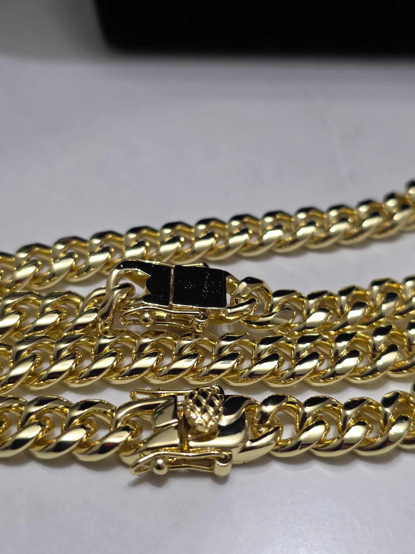 Lo Nuevo PVD color 14kt Real.                       Set 8mm Stainless steel PVD, 1 Año de Garantía