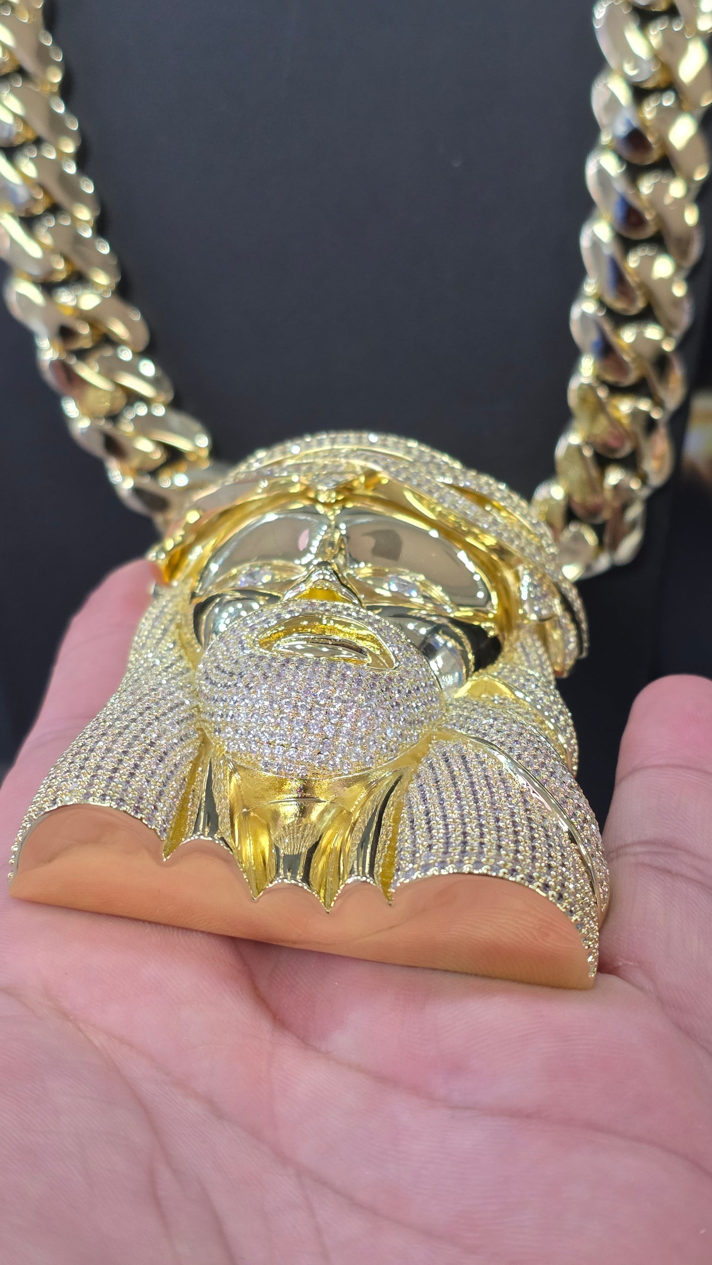 Charm de Jesus 5"
