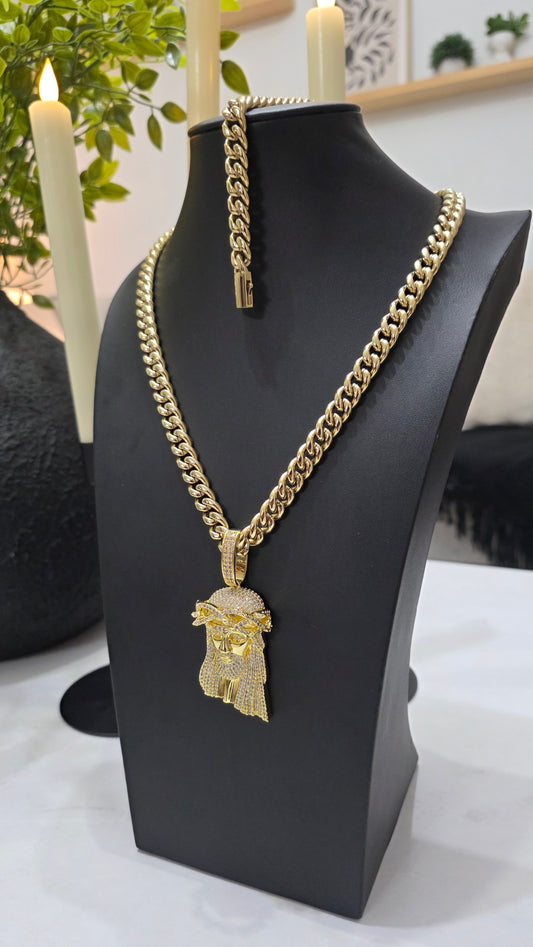 Set Cubana Stainless Steel PVD 10mm+Charm de Jesús                                             1 Año de Garantía+Color 14K Real