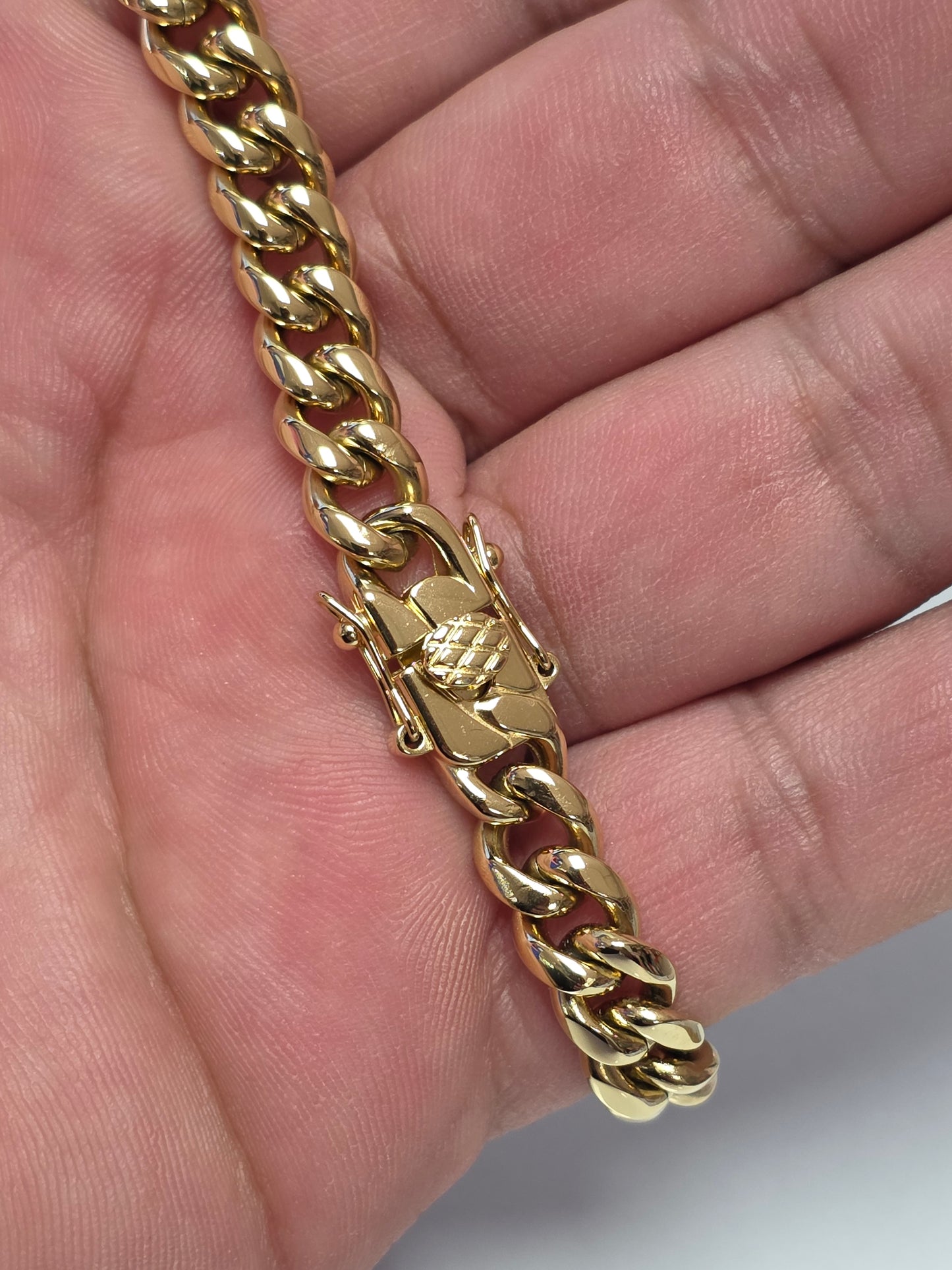 Brazalete Miami Cuban 8MM  PVD, 1 Año de Garantía