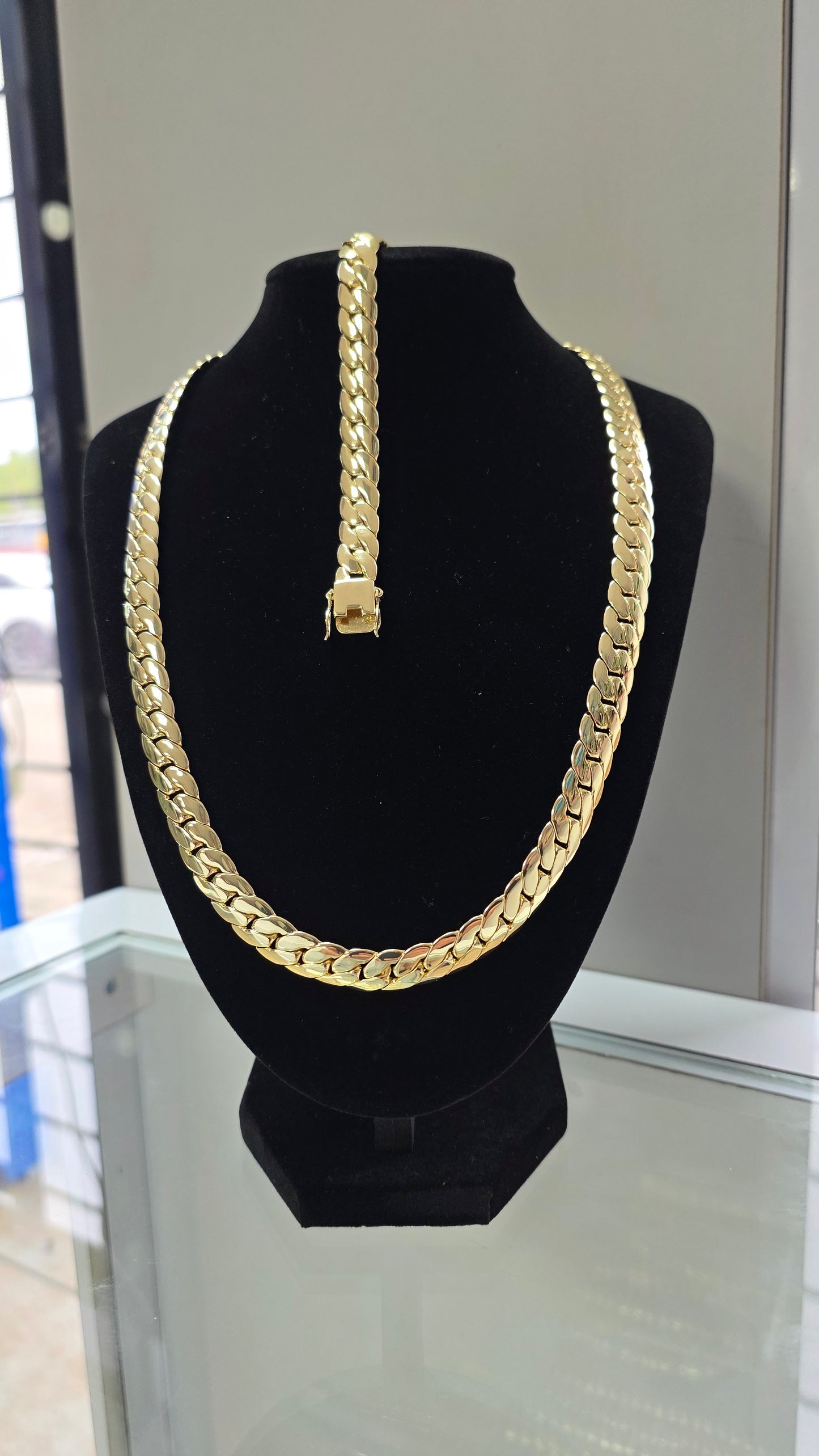 (Oferta de San Valentín)Set Miami Cuban y Brazalete 10mm(PVD) Hechas a Mano