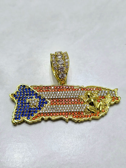 Bello Charm de Puerto Rico a Color con Cadena Stainless Steel PVD.       (1 Año de Garantía)