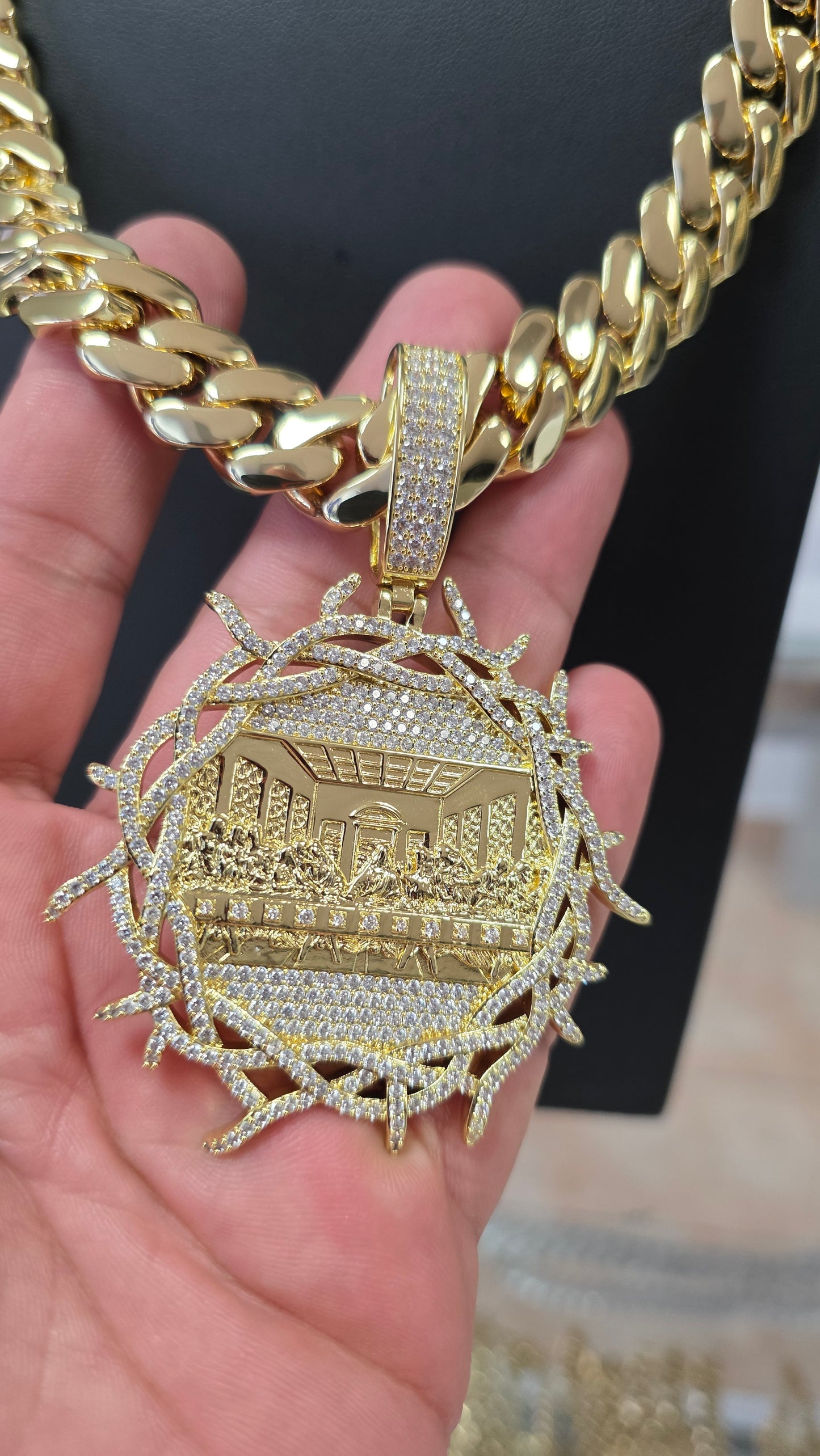 Set Cuban 15MM + Charm de la Última cena PVD  Hechas a Mano  (Eslabón Pegado)