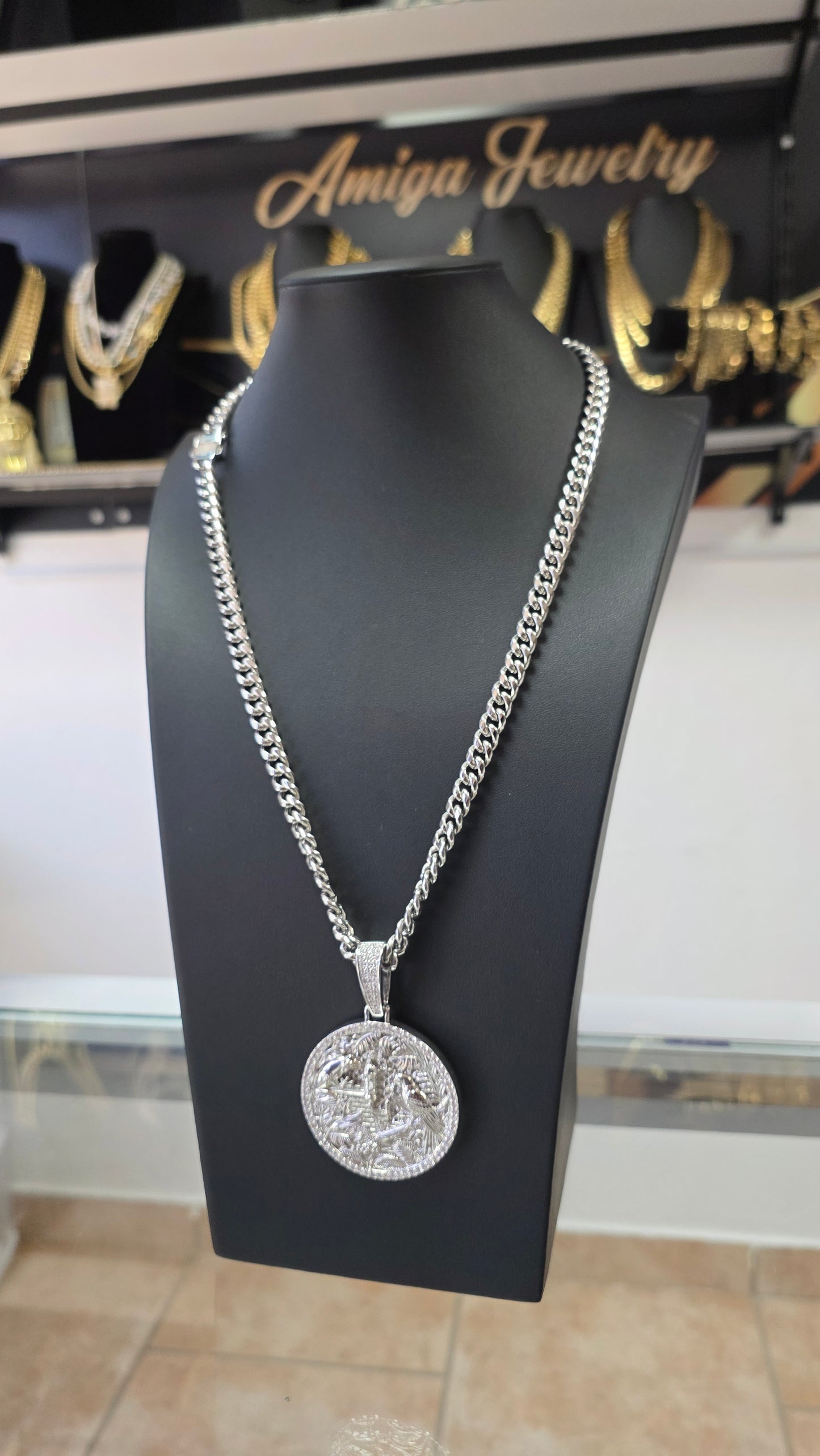 Cubana 8mm PVD Stainless Steel + Charm de PR.                              (1 Año de Garantía)
