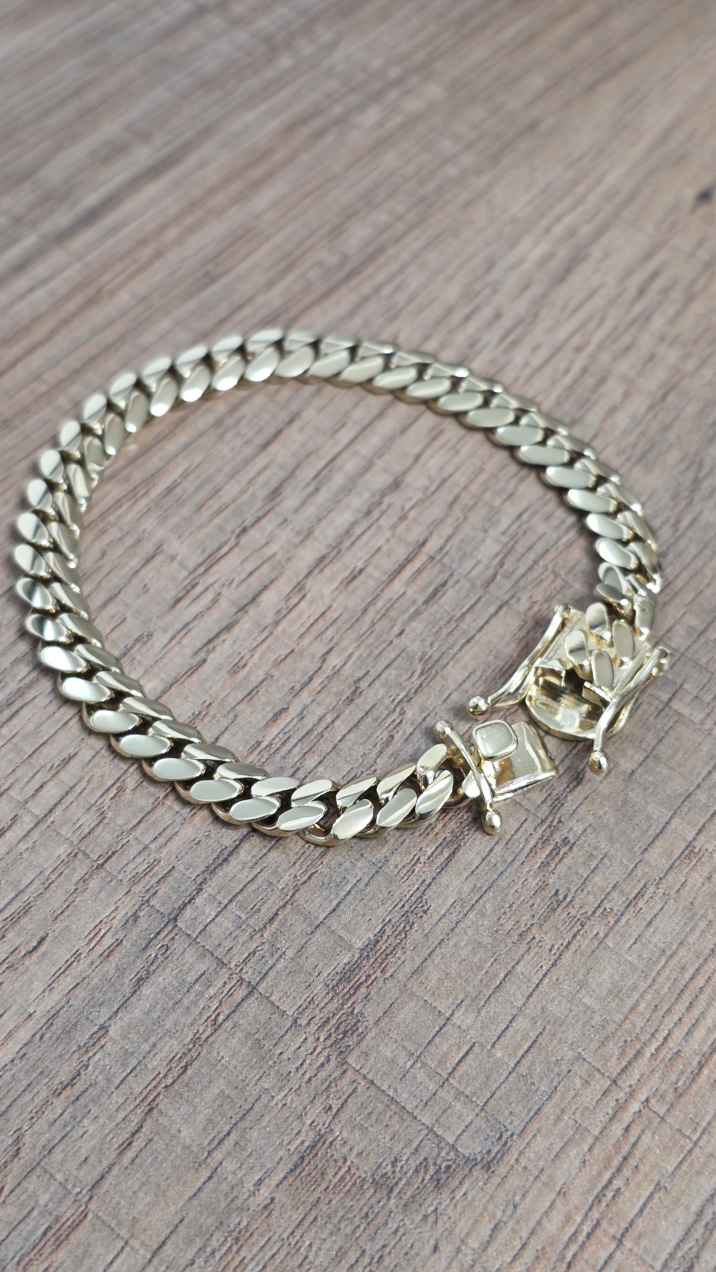 Brazalete Miami Cuban 8MM (PVD PREMIUM )Hechas a Mano  (Eslabón Pegado)