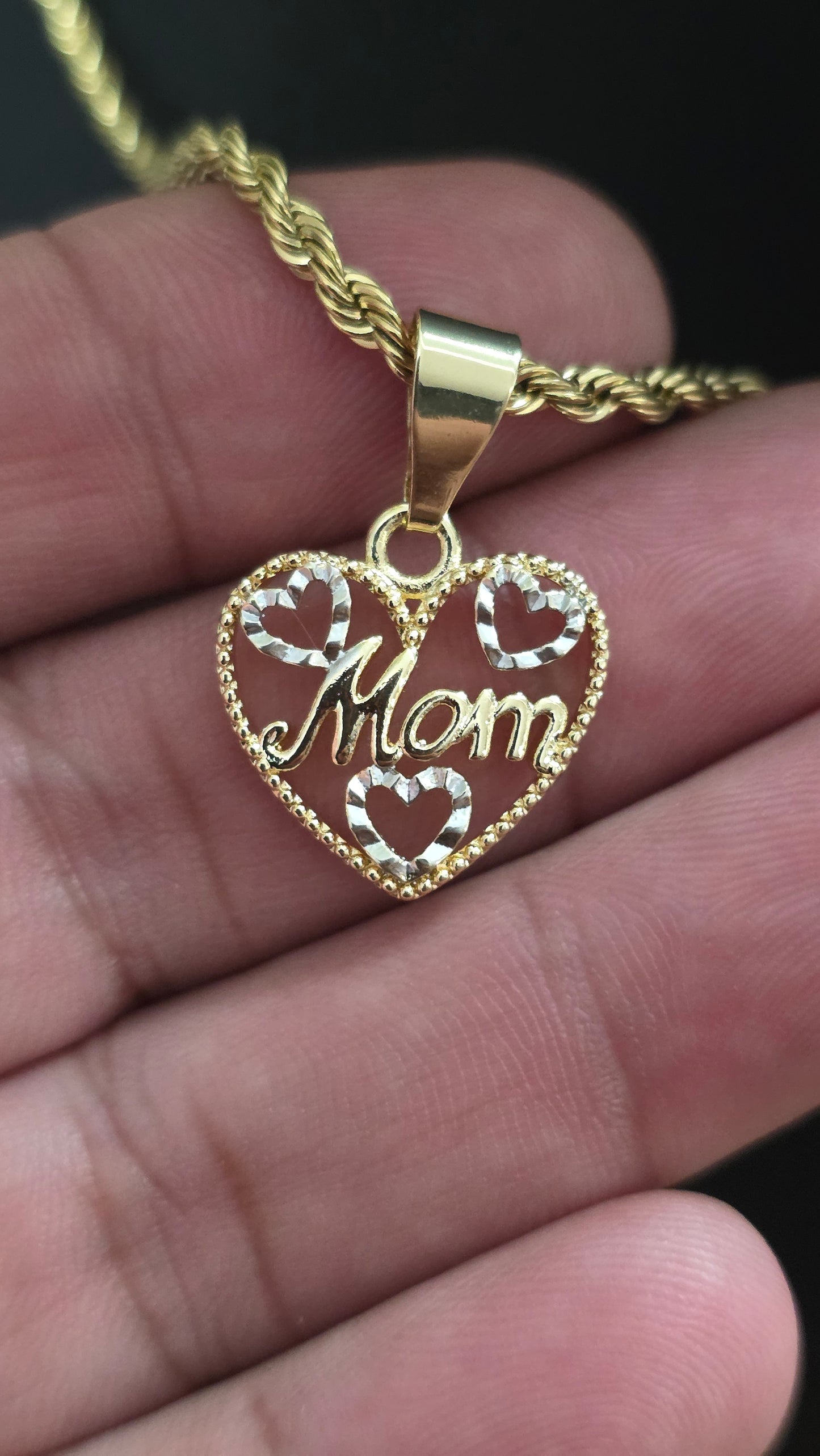 Soga 3mm PVD Stainless steel + Pendant de Corazón ( Mom )