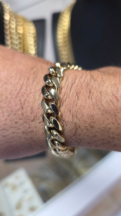 Nuevas PVD Premium Plus.  Brazalete 10mm.                             1 Año de Garantía Eslabón Pegados Hecho a mano