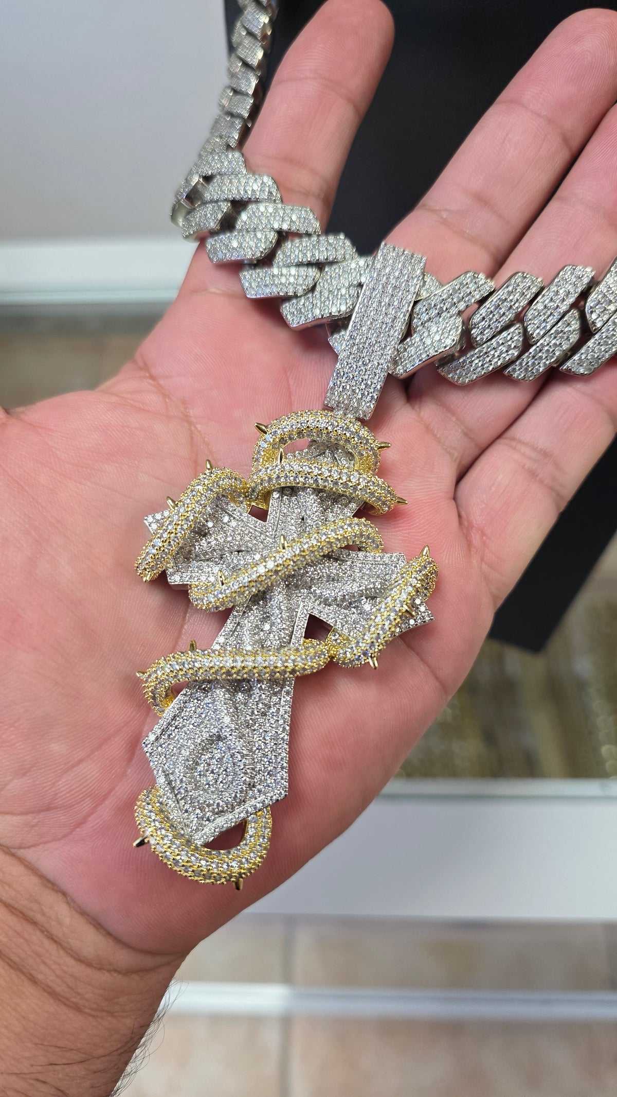 Ice Cuban Silver 20mm x 24" + Crucifijo