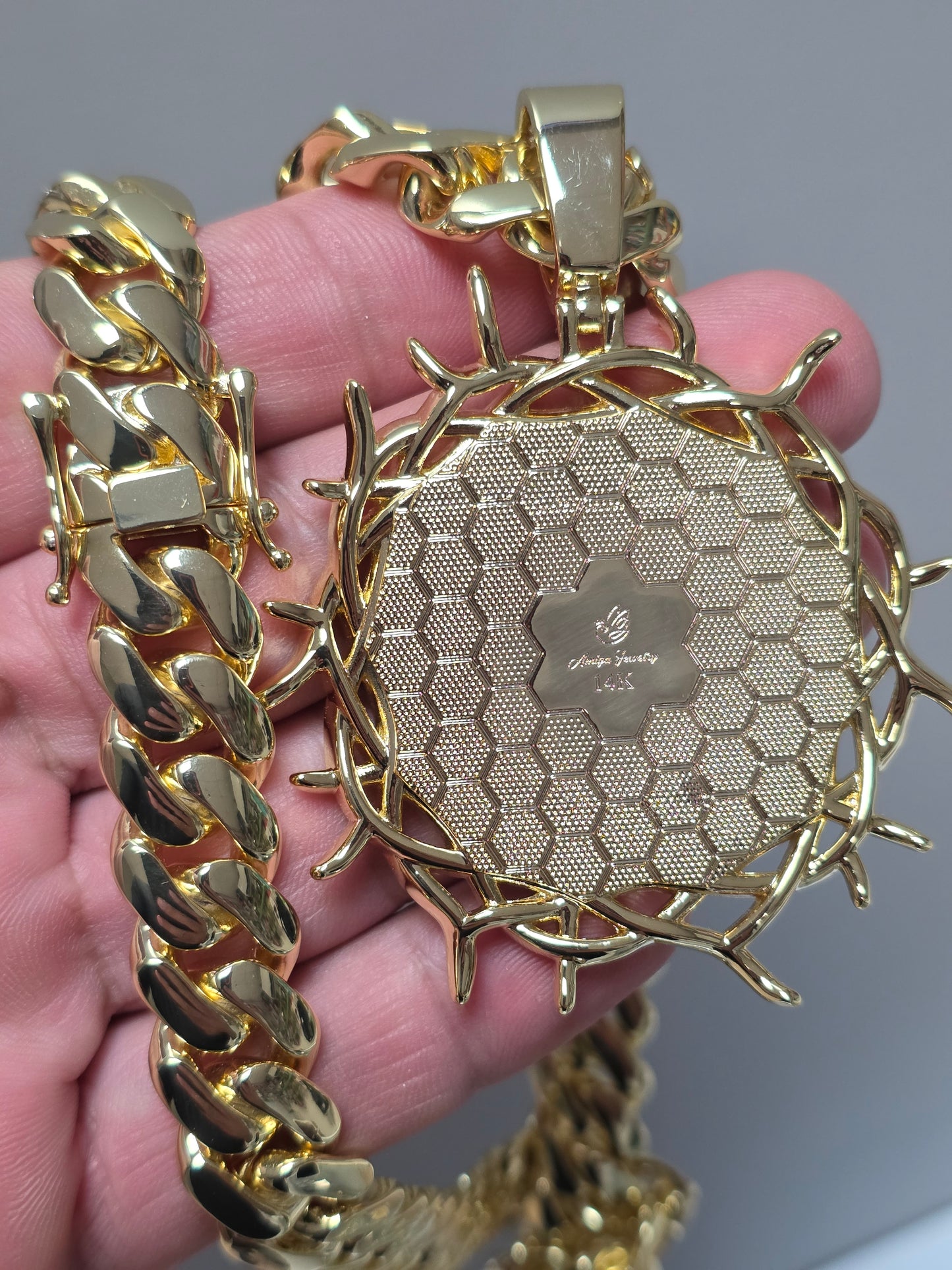 Cubana 14mm x 26" + Charm                         (Hechas a Mano)